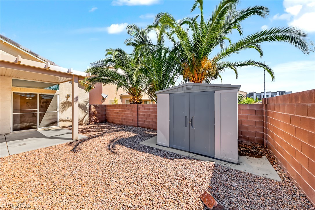 4821 Cascade Pools Avenue Las Vegas NV 89131