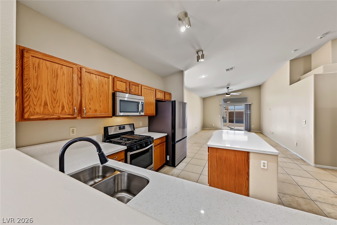 4821 Cascade Pools Avenue Las Vegas NV 89131
