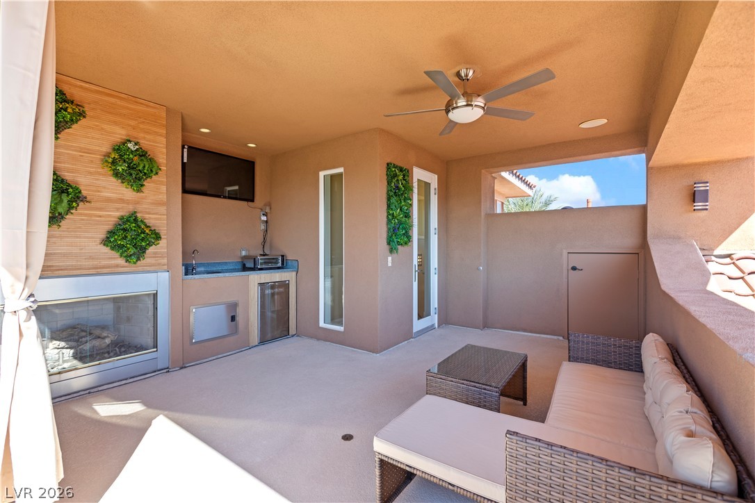 18 Cerchio Alto Henderson NV 89011