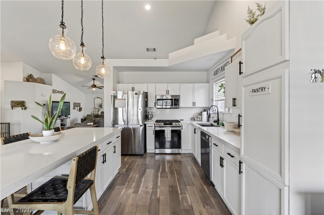 7236 Tealwood Street Las Vegas NV 89131