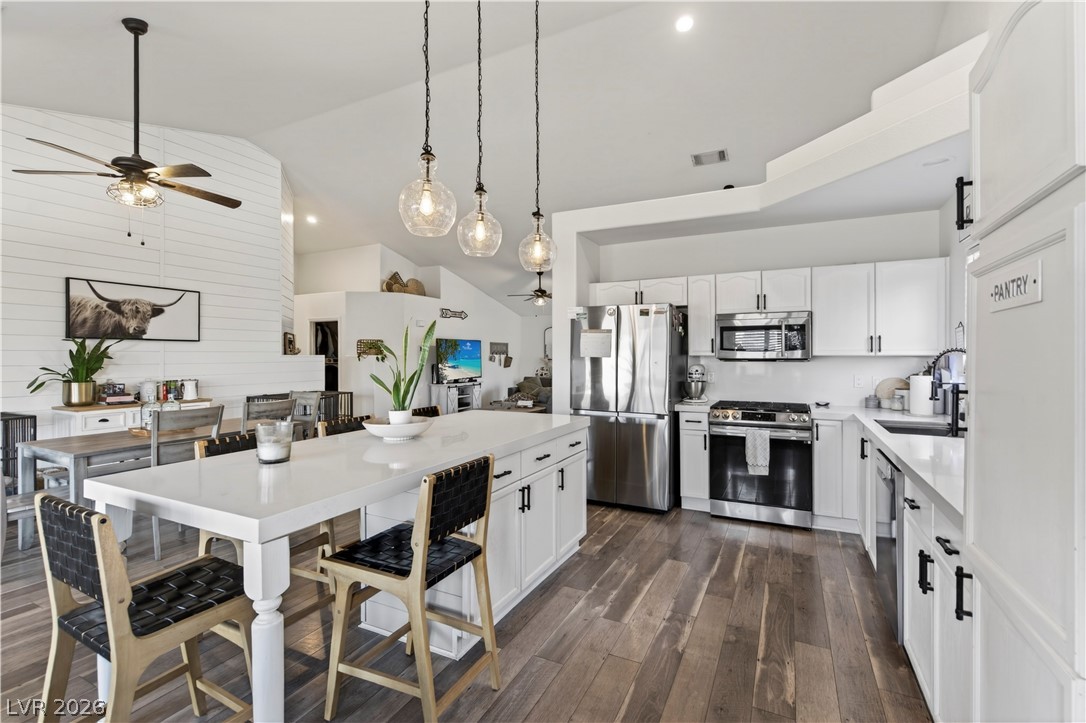 7236 Tealwood Street Las Vegas NV 89131