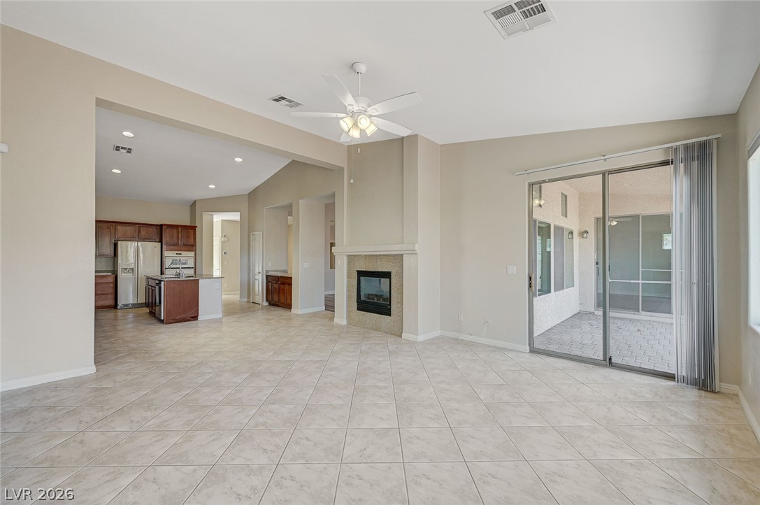 8112 Chestnut Hollow Avenue Las Vegas NV 89131