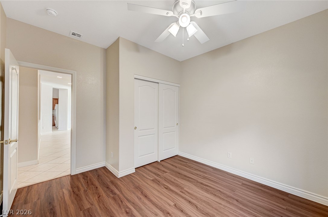 8112 Chestnut Hollow Avenue Las Vegas NV 89131