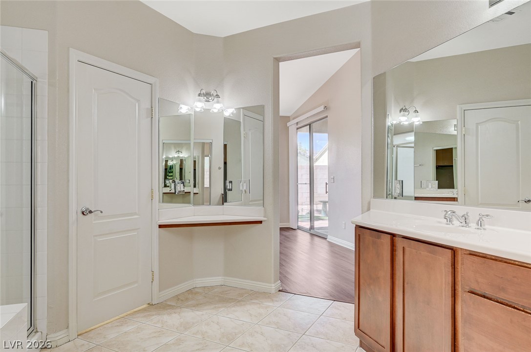 8112 Chestnut Hollow Avenue Las Vegas NV 89131