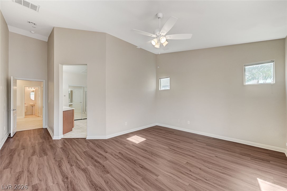 8112 Chestnut Hollow Avenue Las Vegas NV 89131