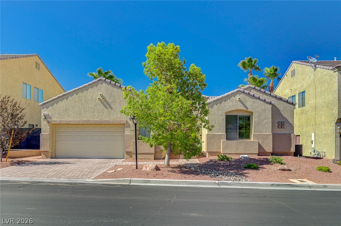 8112 Chestnut Hollow Avenue Las Vegas NV 89131