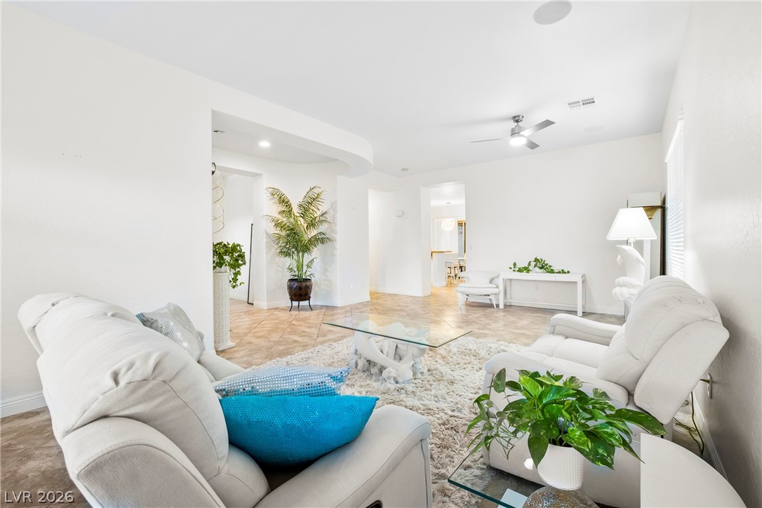 7263 Pinfeather Way North Las Vegas NV 89084