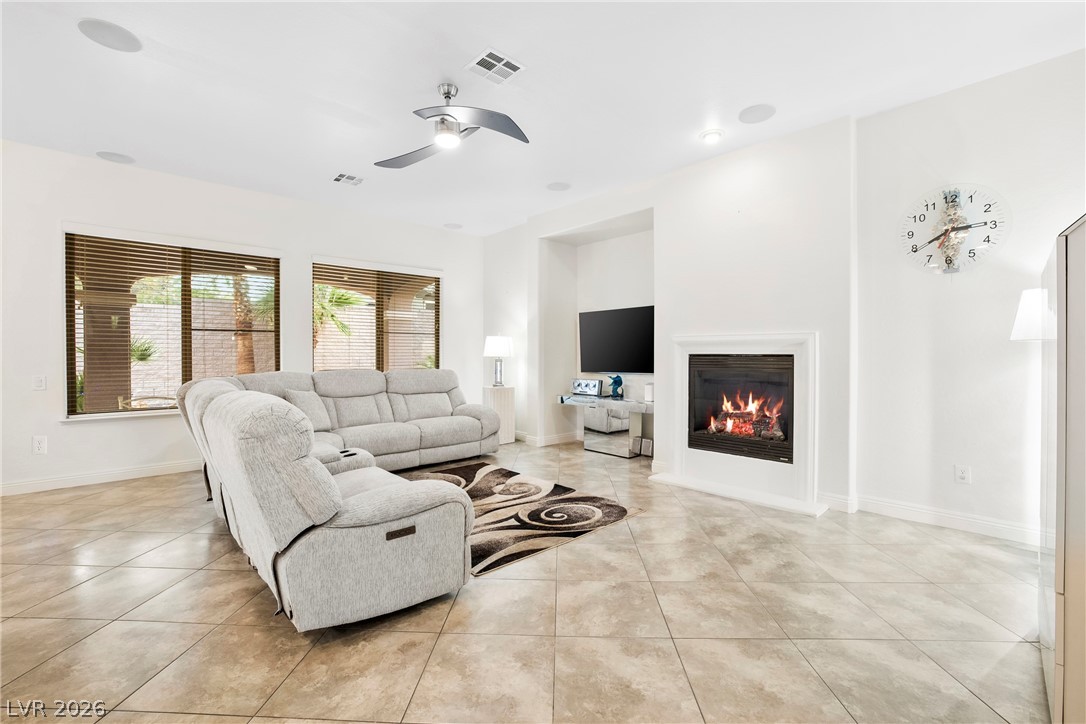 7263 Pinfeather Way North Las Vegas NV 89084