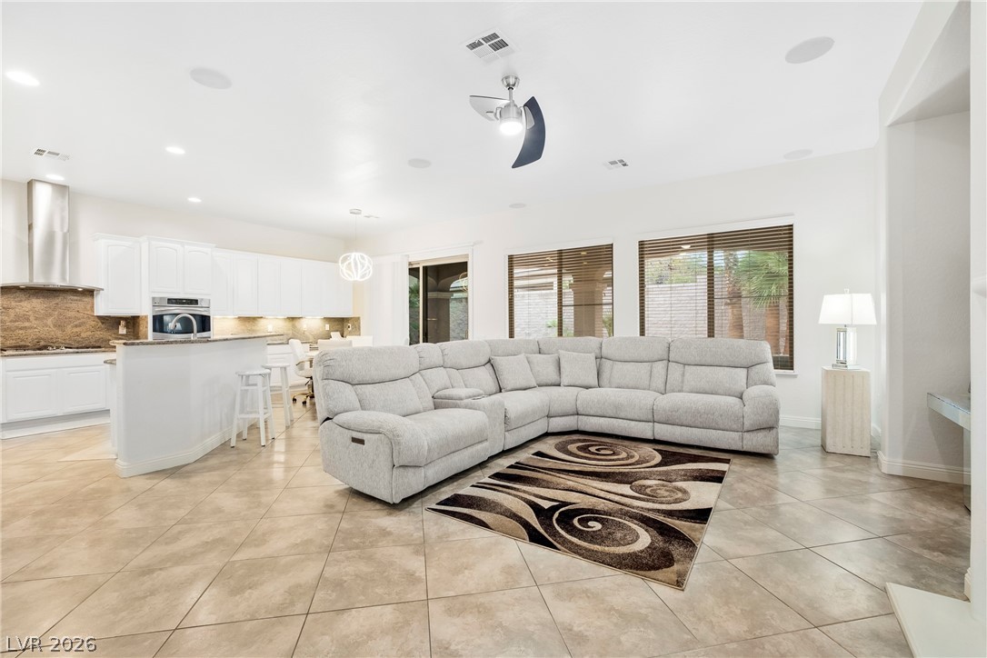 7263 Pinfeather Way North Las Vegas NV 89084