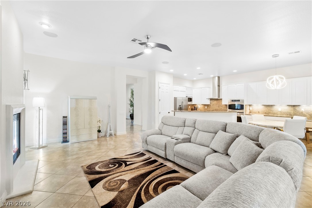 7263 Pinfeather Way North Las Vegas NV 89084