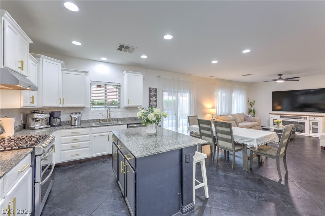 8095 Mosaic Sunrise Lane Las Vegas NV 89166