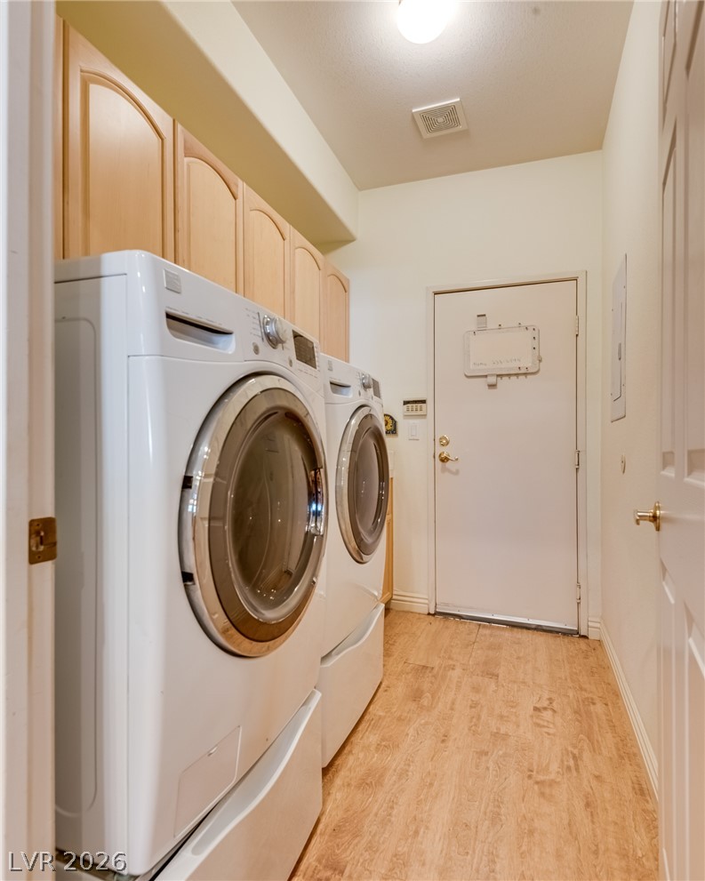1924 Summer Pine Court 102 Las Vegas NV 89134