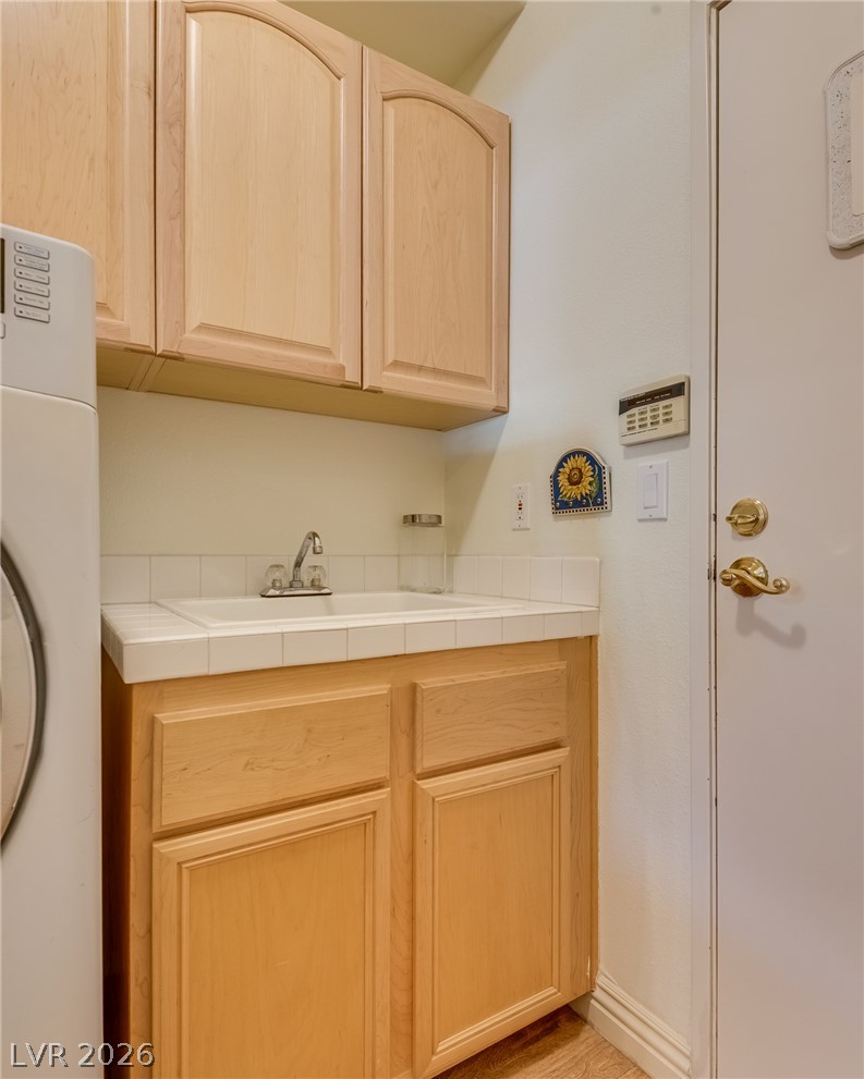 1924 Summer Pine Court 102 Las Vegas NV 89134