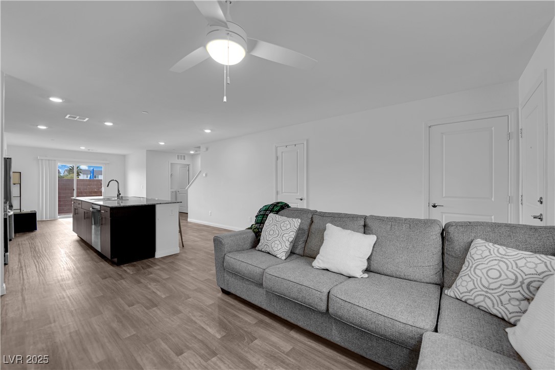 2953 White Selzter Court Las Vegas NV 89122