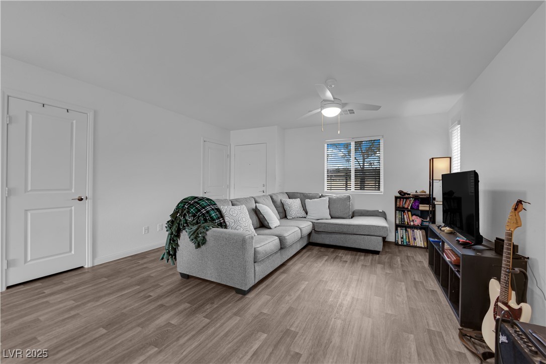 2953 White Selzter Court Las Vegas NV 89122