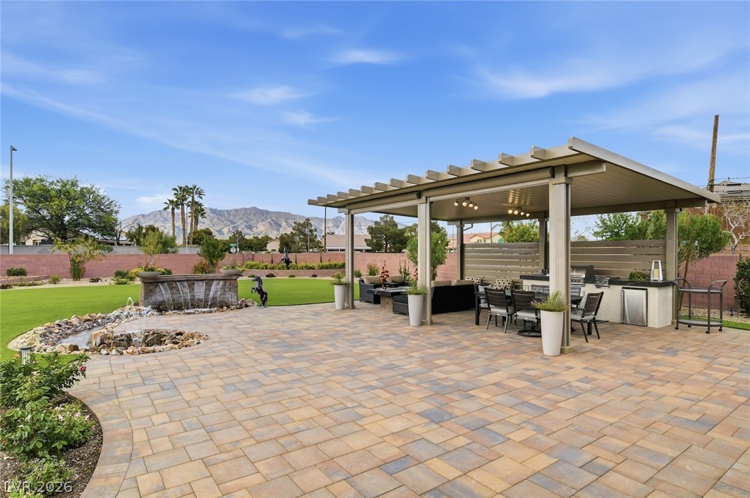 5702 Kings Bluff Avenue Las Vegas NV 89131