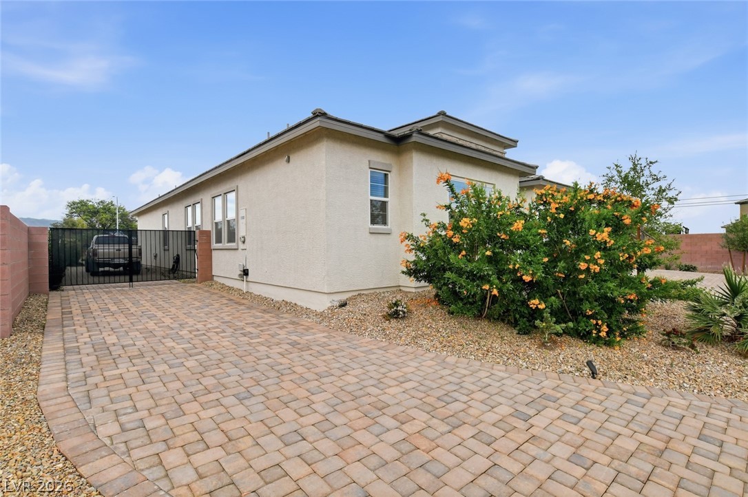 5702 Kings Bluff Avenue Las Vegas NV 89131