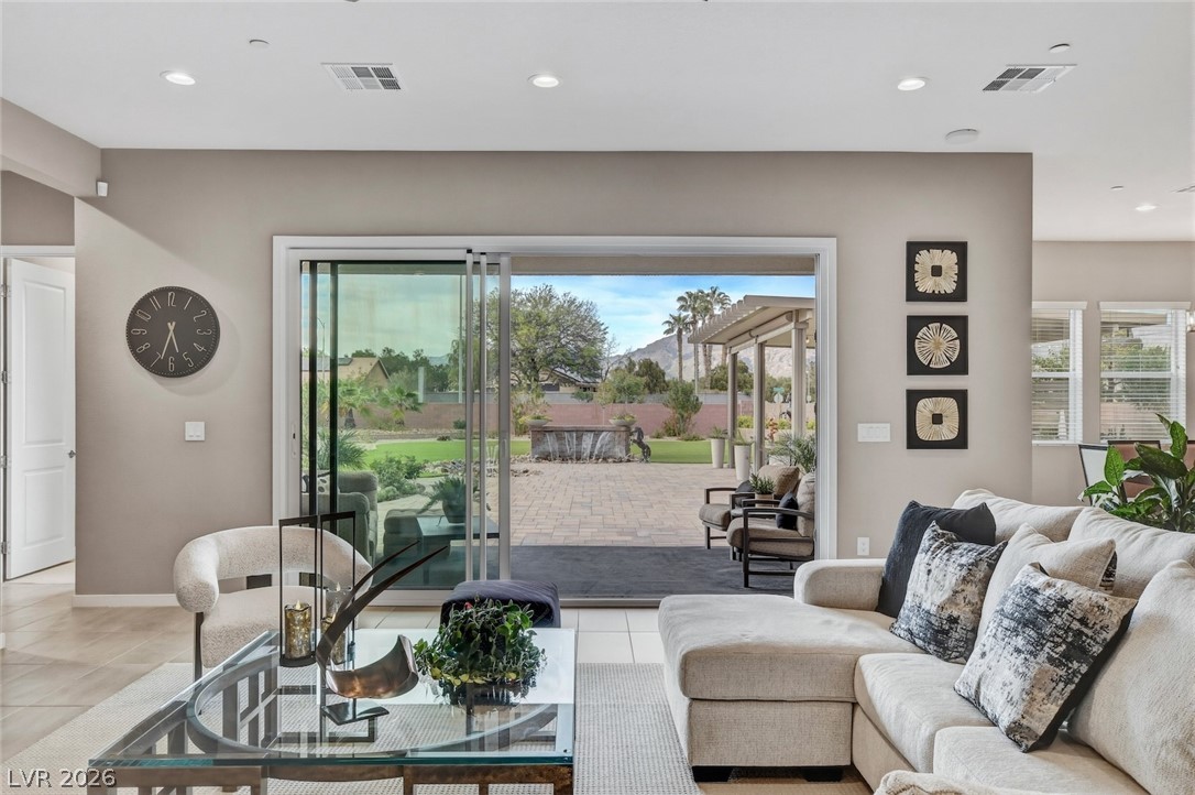 5702 Kings Bluff Avenue Las Vegas NV 89131