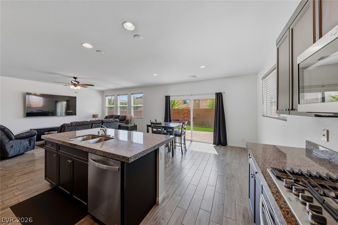 4559 Wyncrest Avenue Las Vegas NV 89115