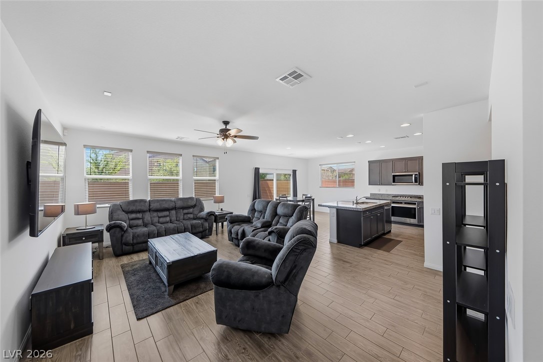 4559 Wyncrest Avenue Las Vegas NV 89115