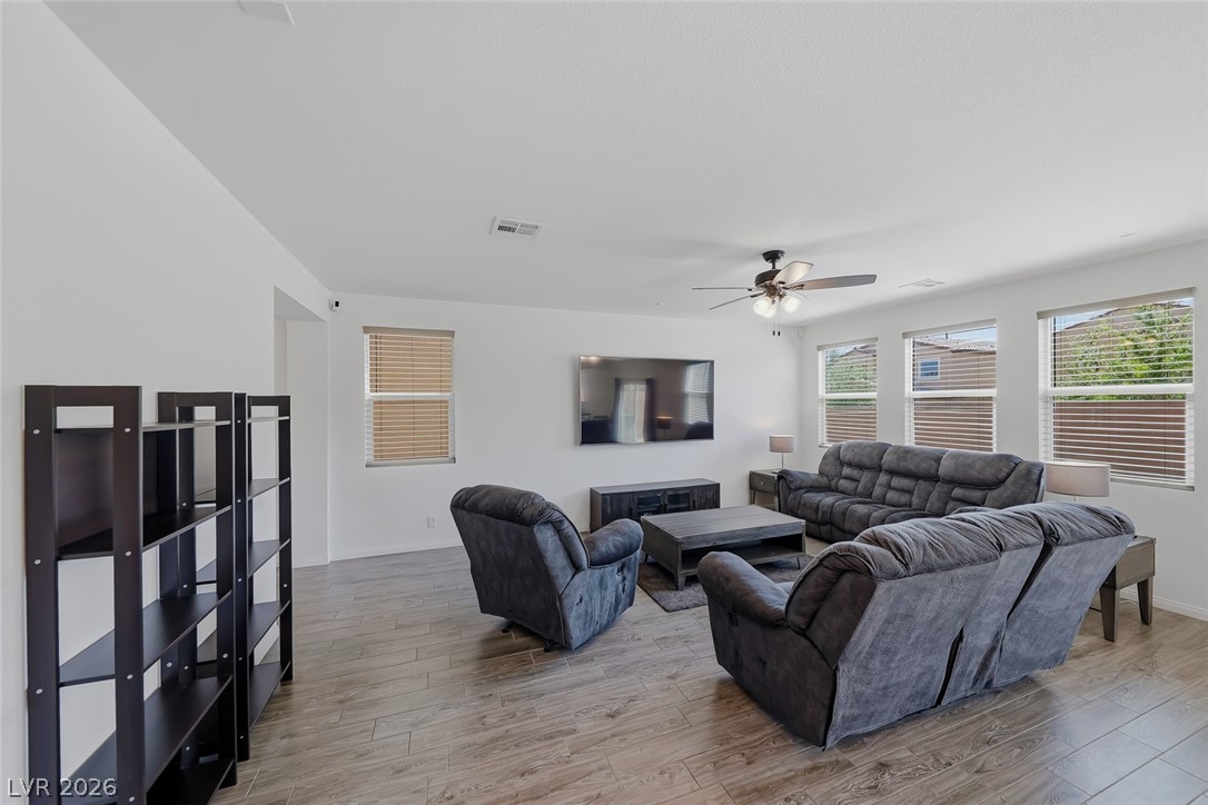 4559 Wyncrest Avenue Las Vegas NV 89115