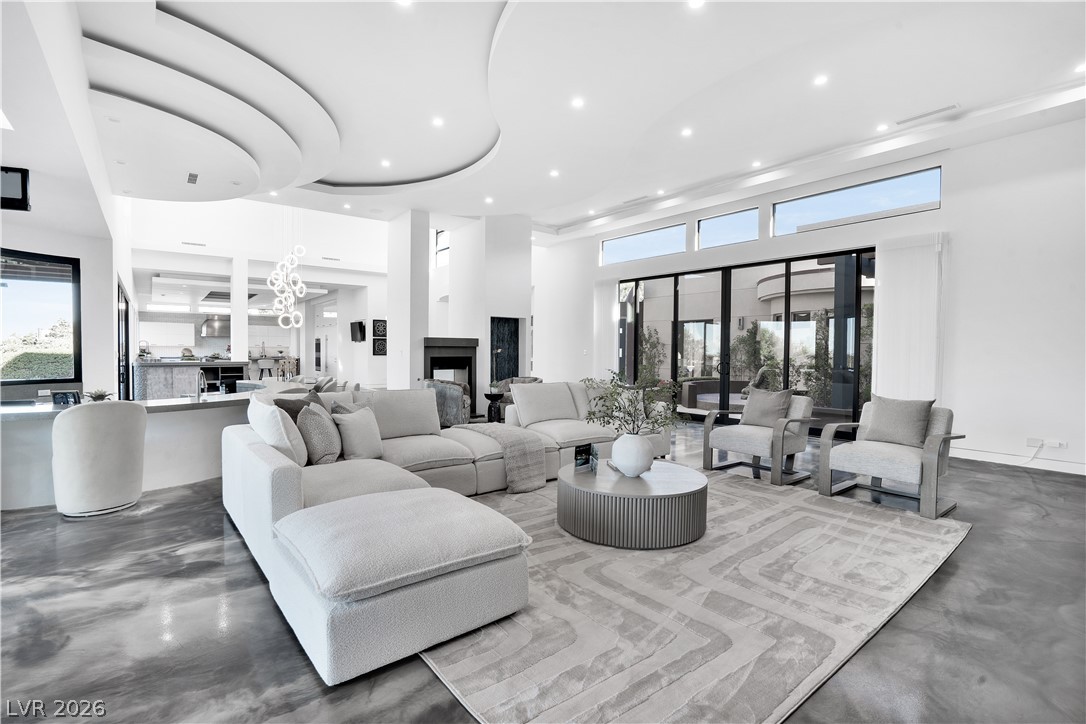 10 Ridge Blossom Road Las Vegas NV 89135