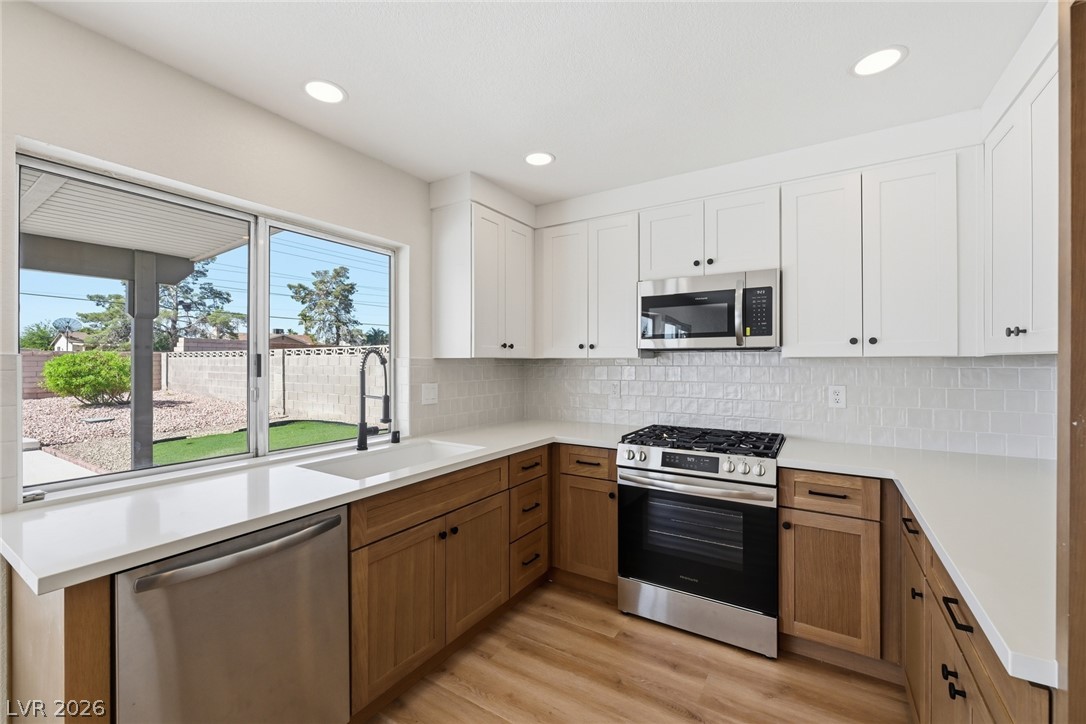 7275 Bridgeview Avenue Las Vegas NV 89147