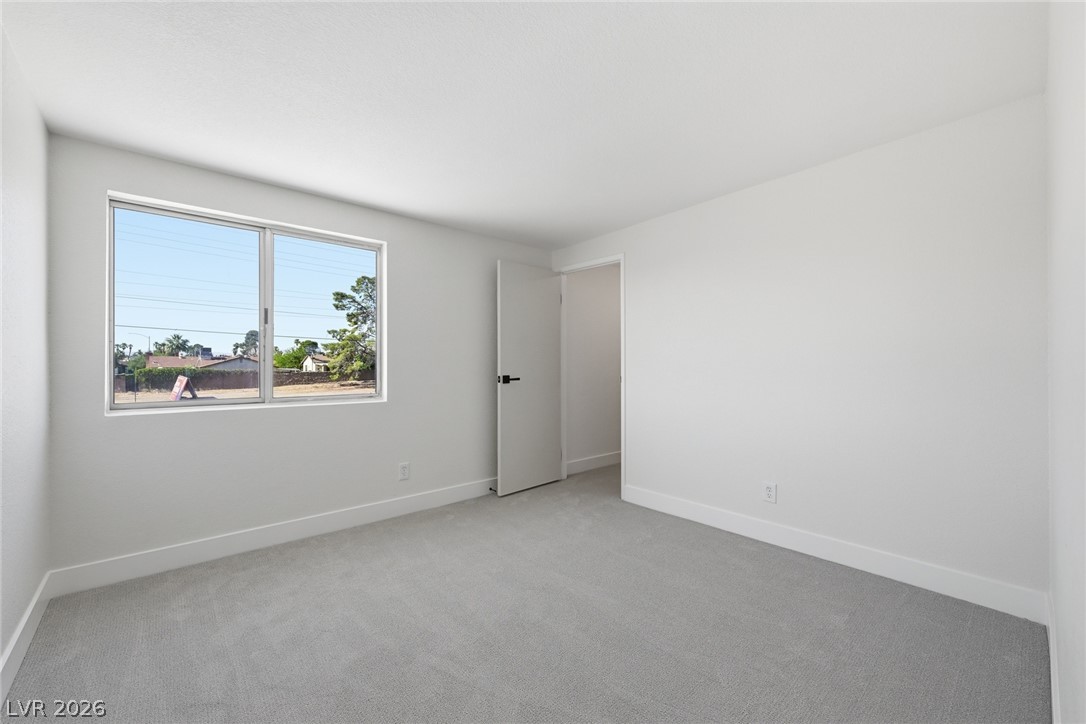 7275 Bridgeview Avenue Las Vegas NV 89147