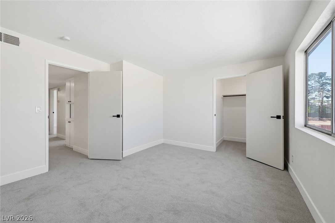 7275 Bridgeview Avenue Las Vegas NV 89147