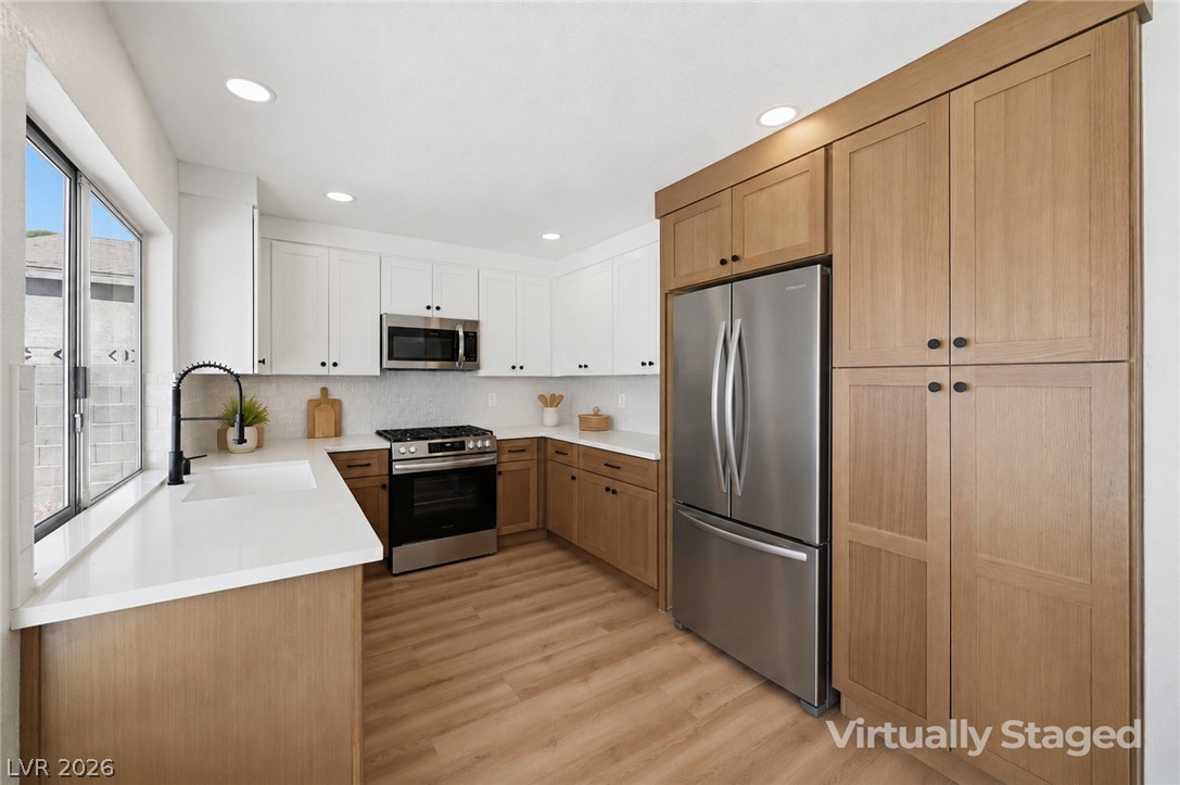 7275 Bridgeview Avenue Las Vegas NV 89147