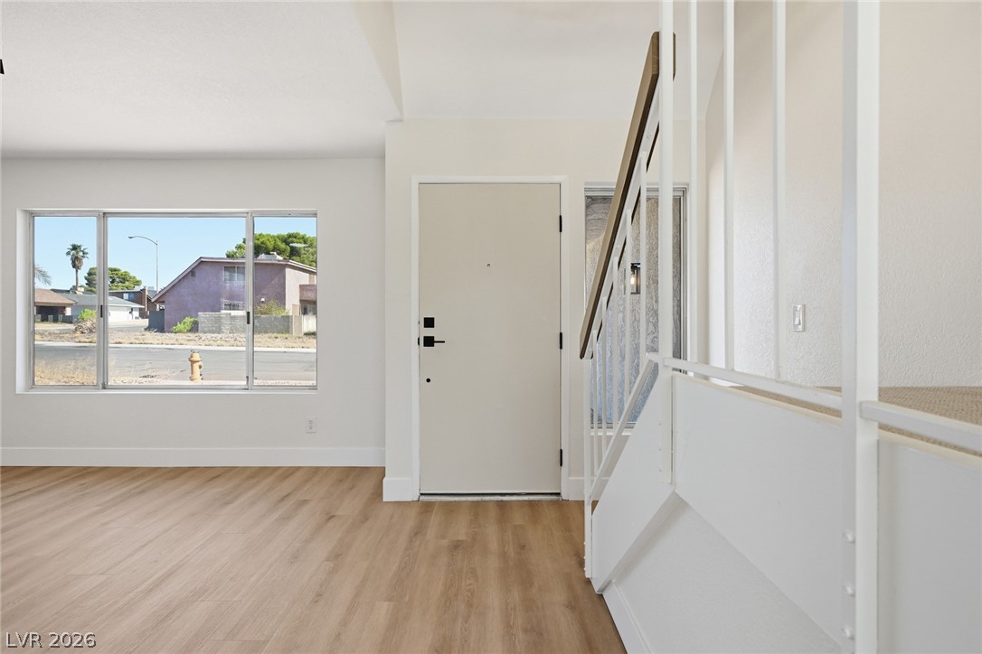 7275 Bridgeview Avenue Las Vegas NV 89147