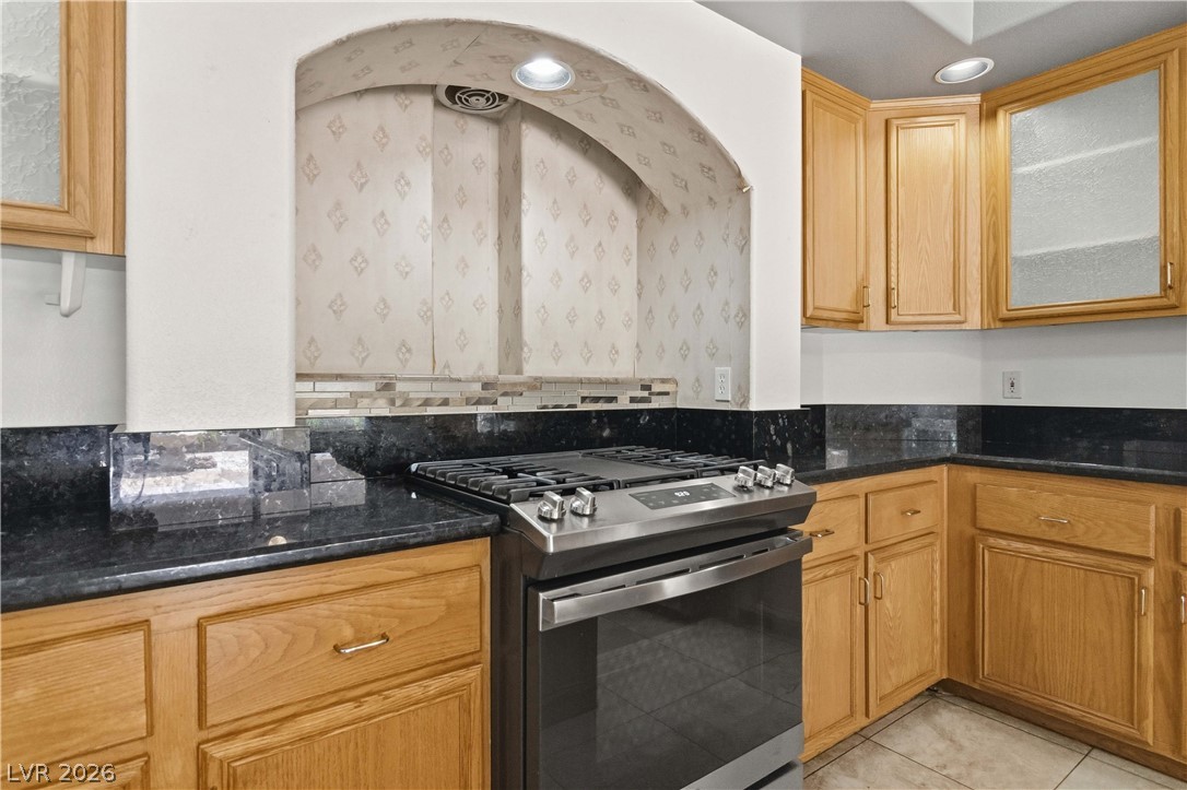 6611 Ironbound Bay Avenue Las Vegas NV 89139