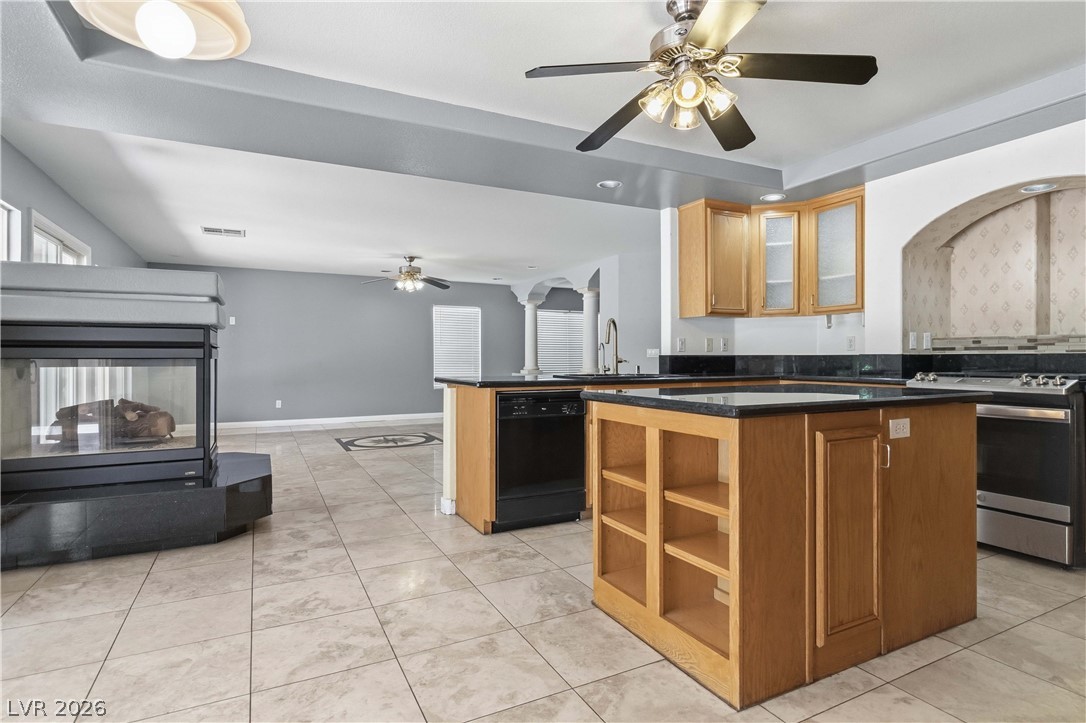6611 Ironbound Bay Avenue Las Vegas NV 89139