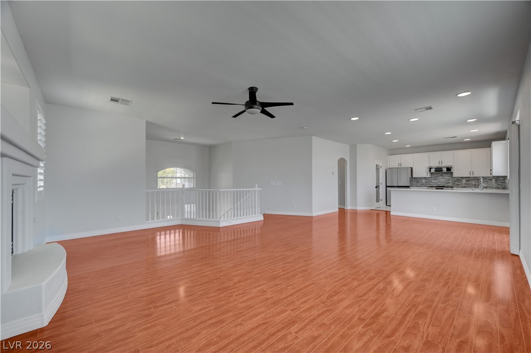 8724 Breezy Brown Avenue Las Vegas NV 89143