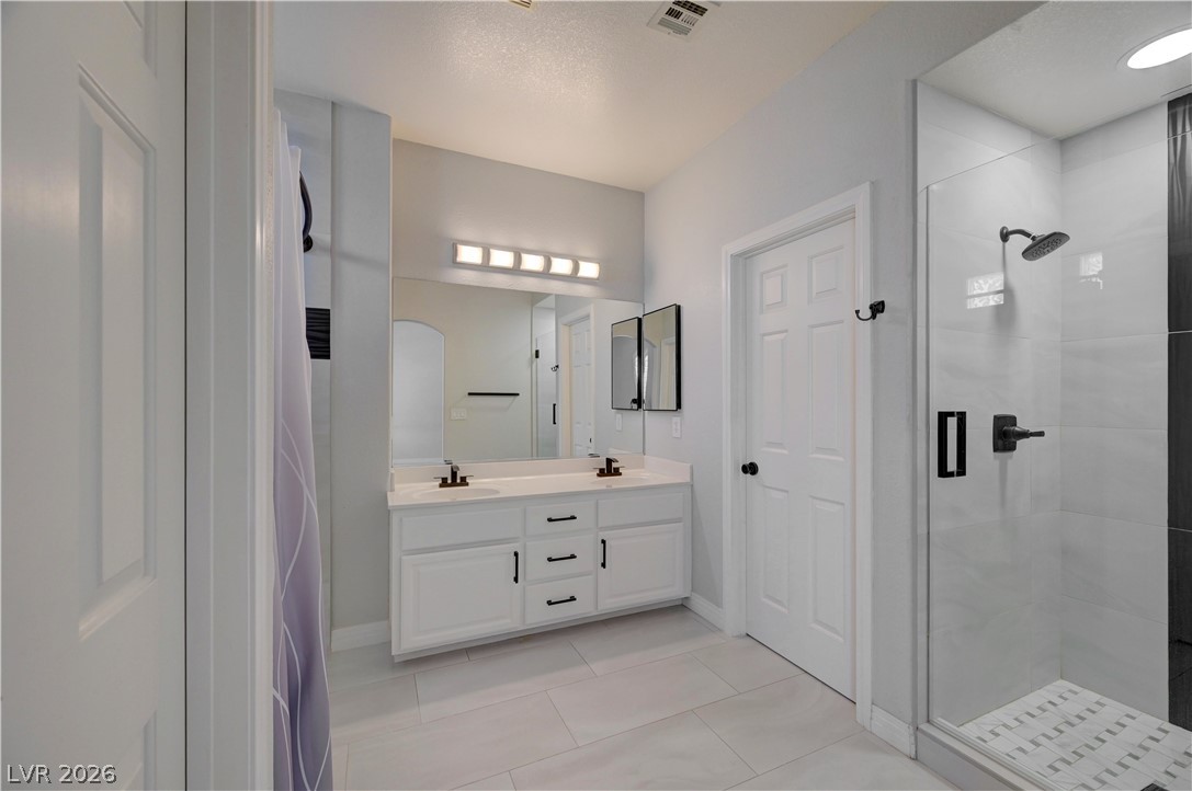 8724 Breezy Brown Avenue Las Vegas NV 89143