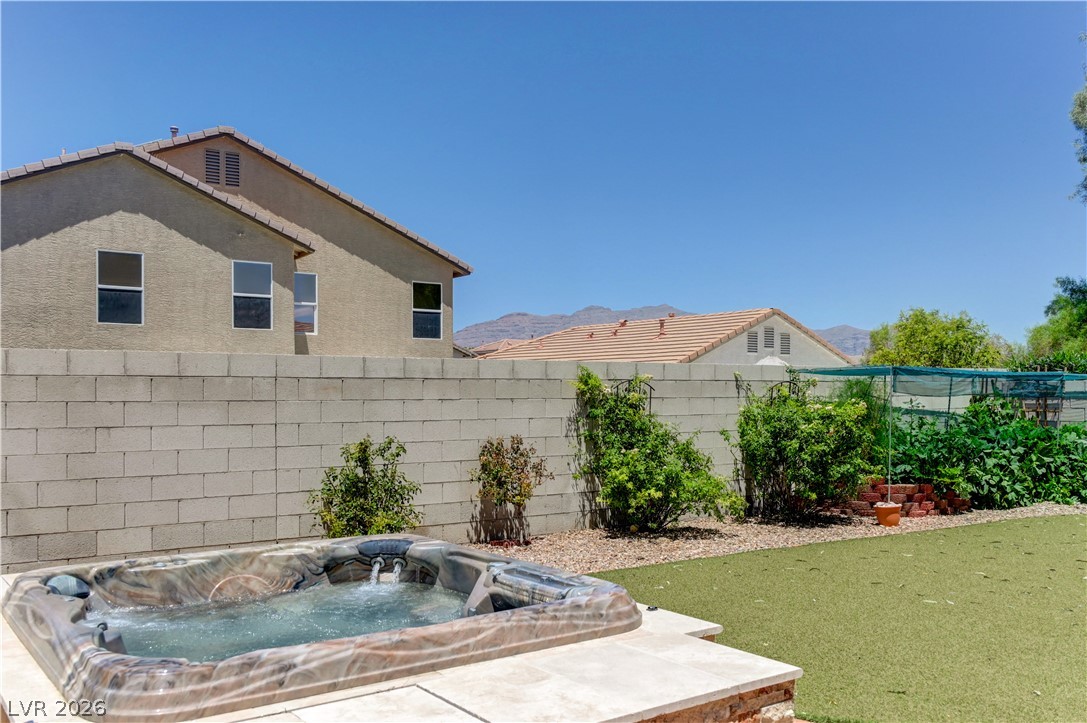 8724 Breezy Brown Avenue Las Vegas NV 89143