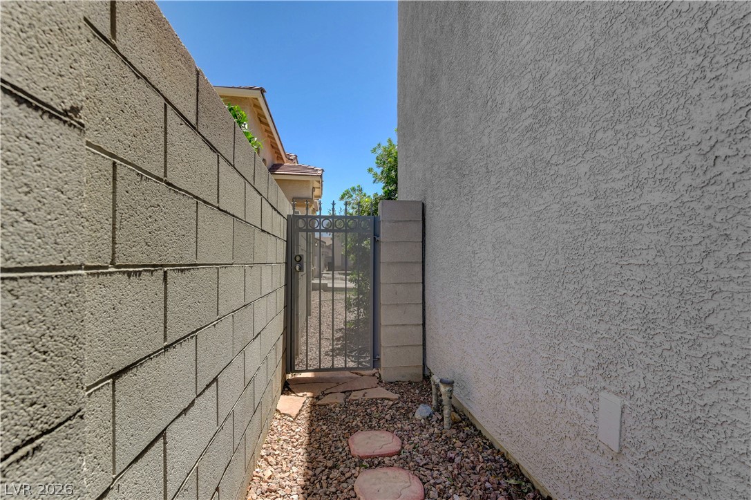 8724 Breezy Brown Avenue Las Vegas NV 89143