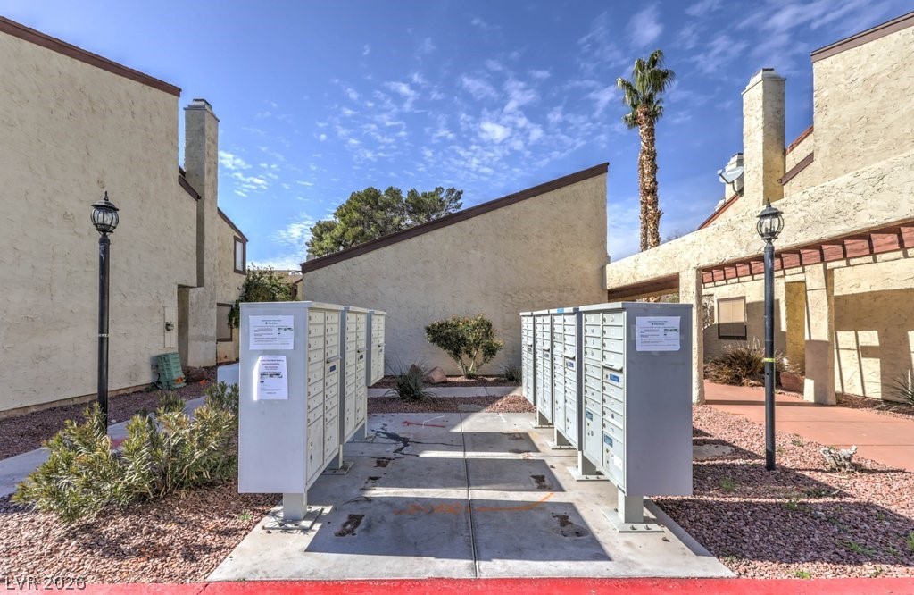 5047 Spencer Street B Las Vegas NV 89119