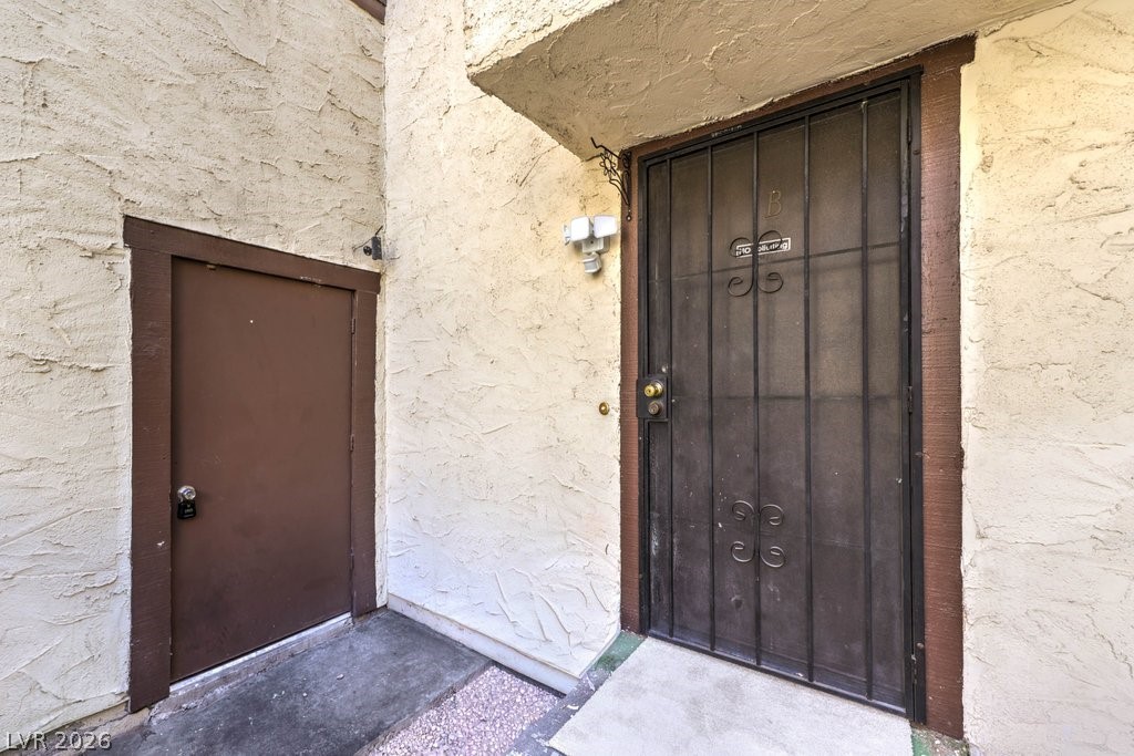 5047 Spencer Street B Las Vegas NV 89119