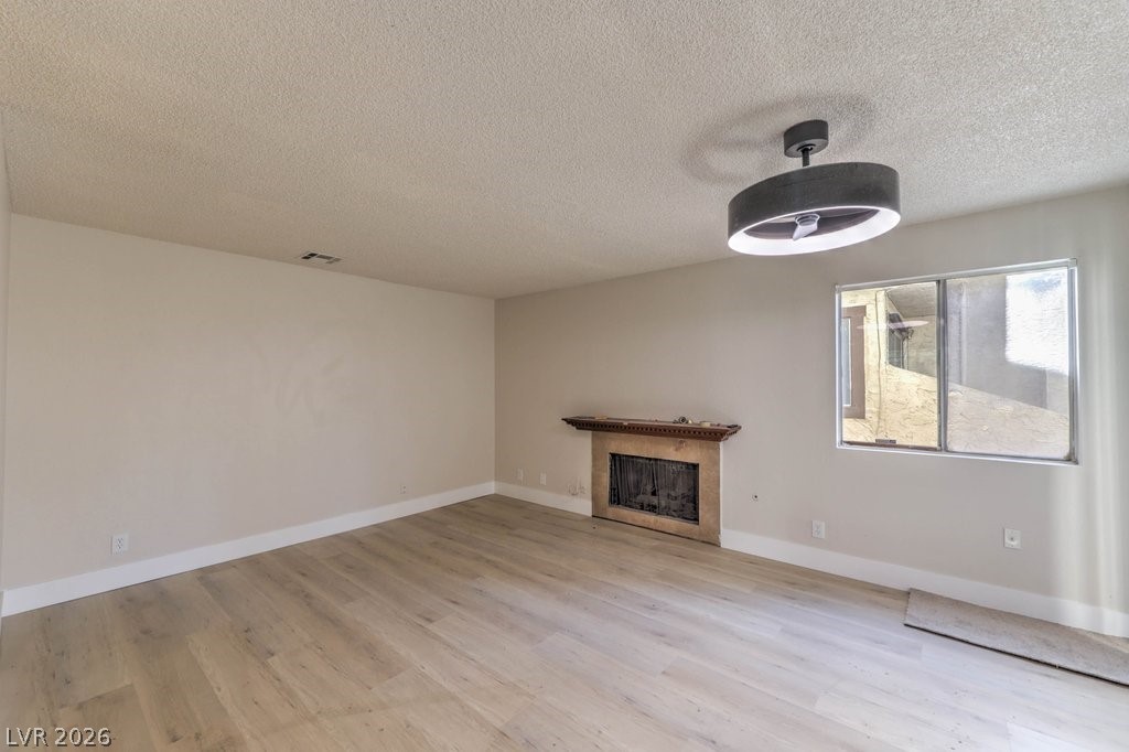 5047 Spencer Street B Las Vegas NV 89119