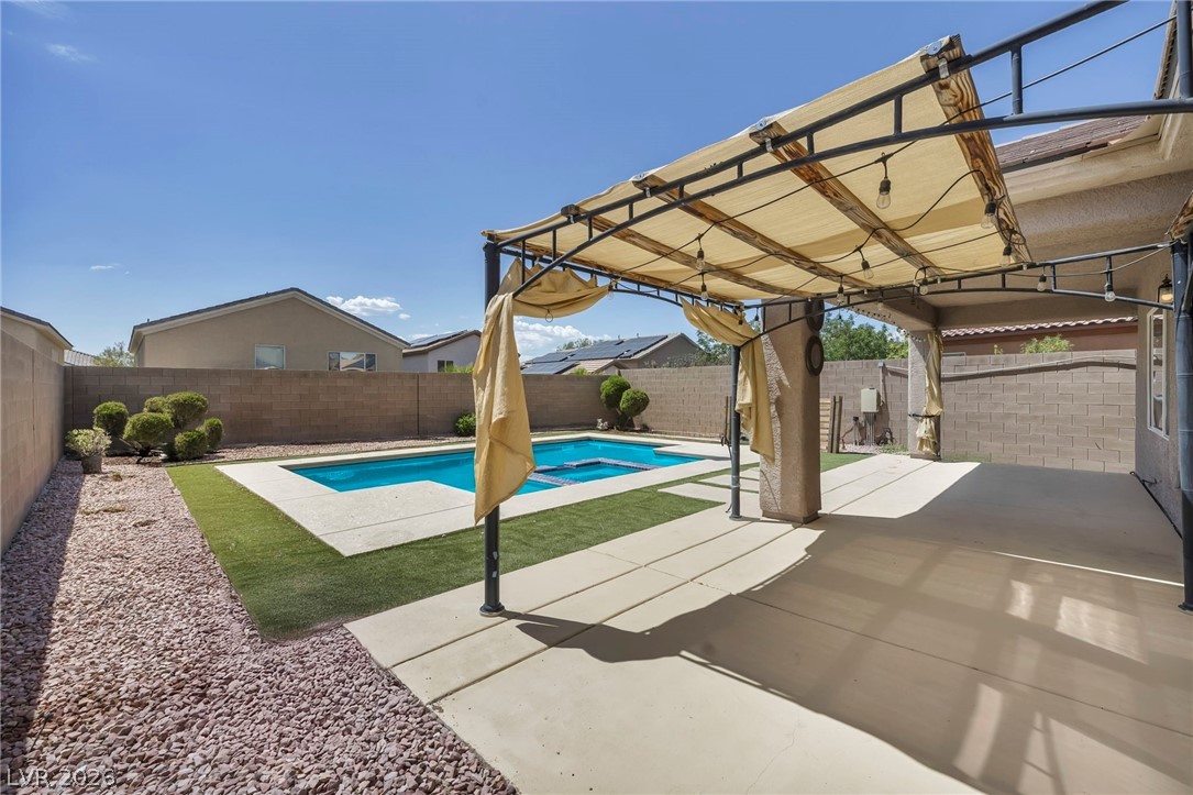 2449 Daks Loden Court Henderson NV 89044