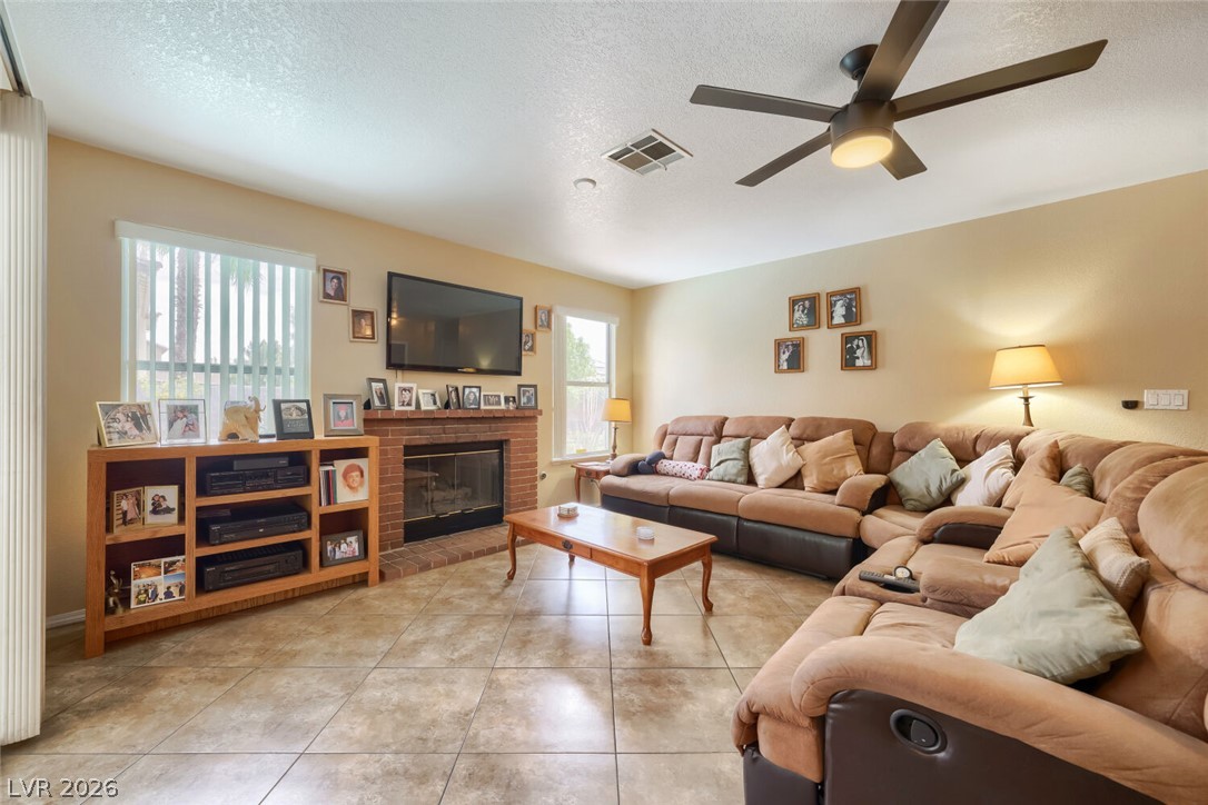 4816 Goldeneye Way North Las Vegas NV 89031