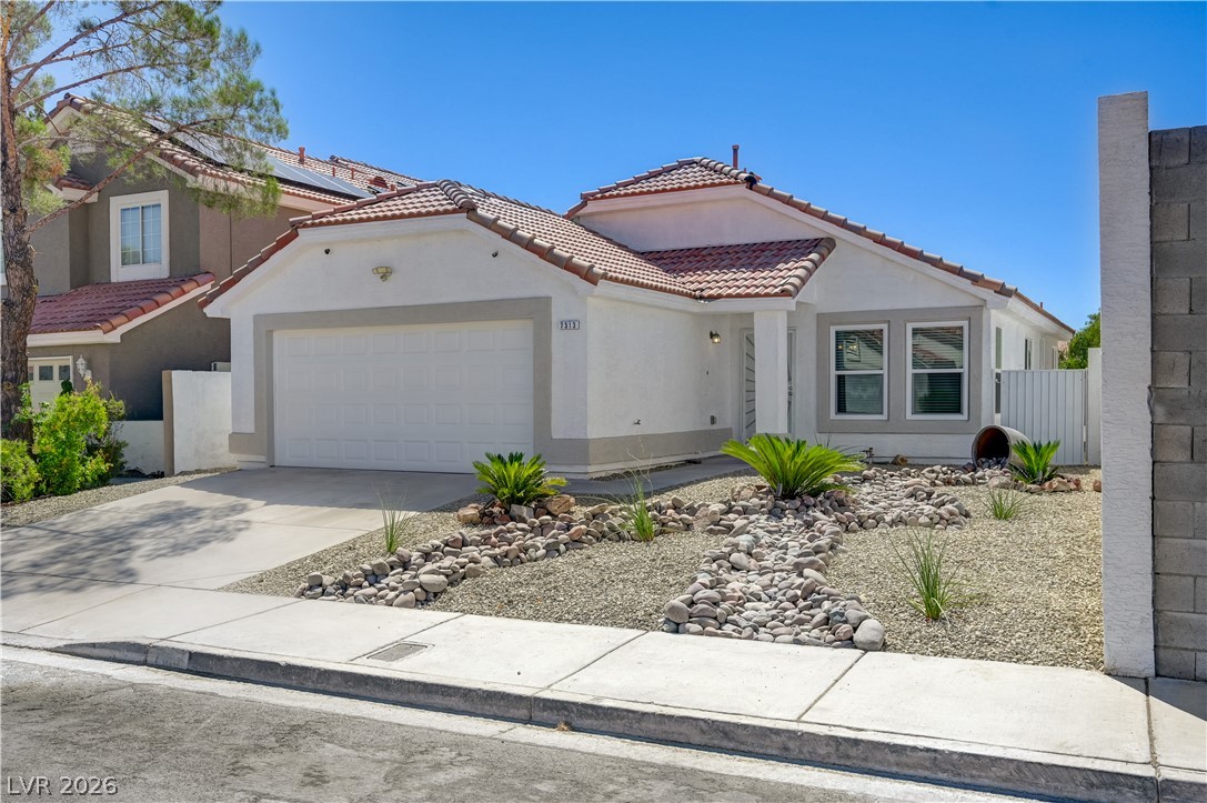 7313 Silver Ridge Drive Las Vegas NV 89128