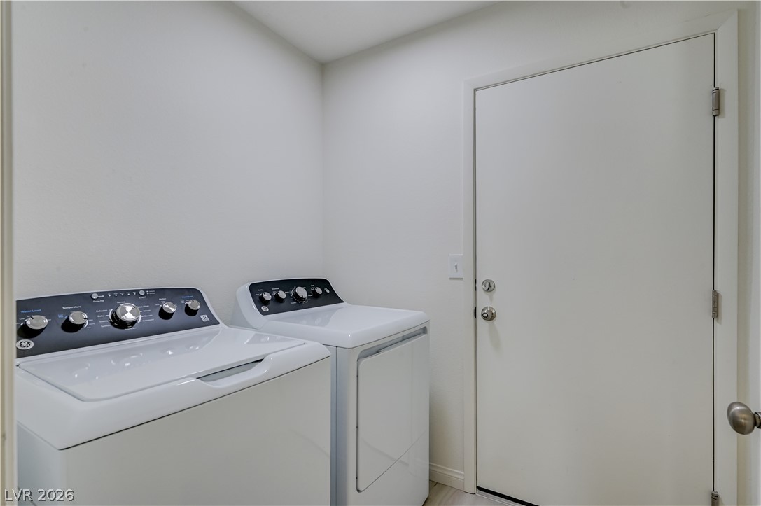 7313 Silver Ridge Drive Las Vegas NV 89128