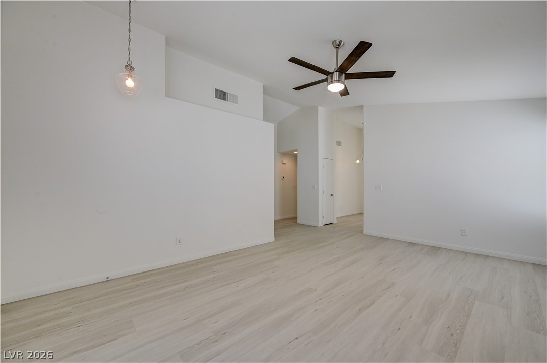 7313 Silver Ridge Drive Las Vegas NV 89128