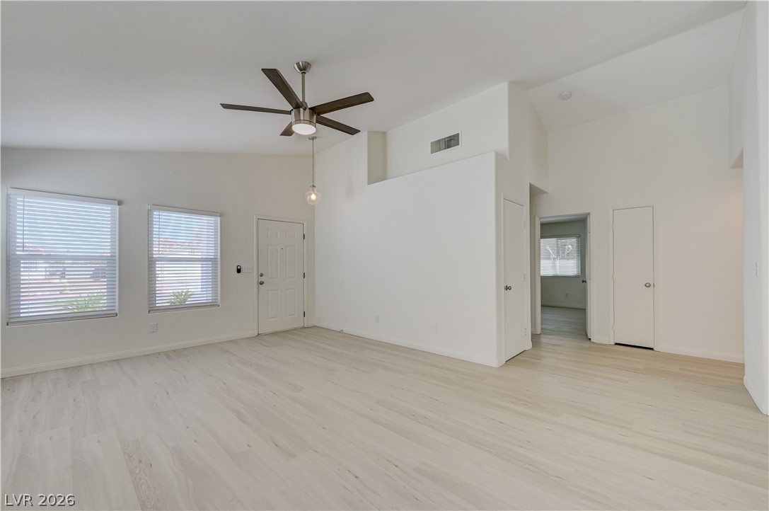 7313 Silver Ridge Drive Las Vegas NV 89128