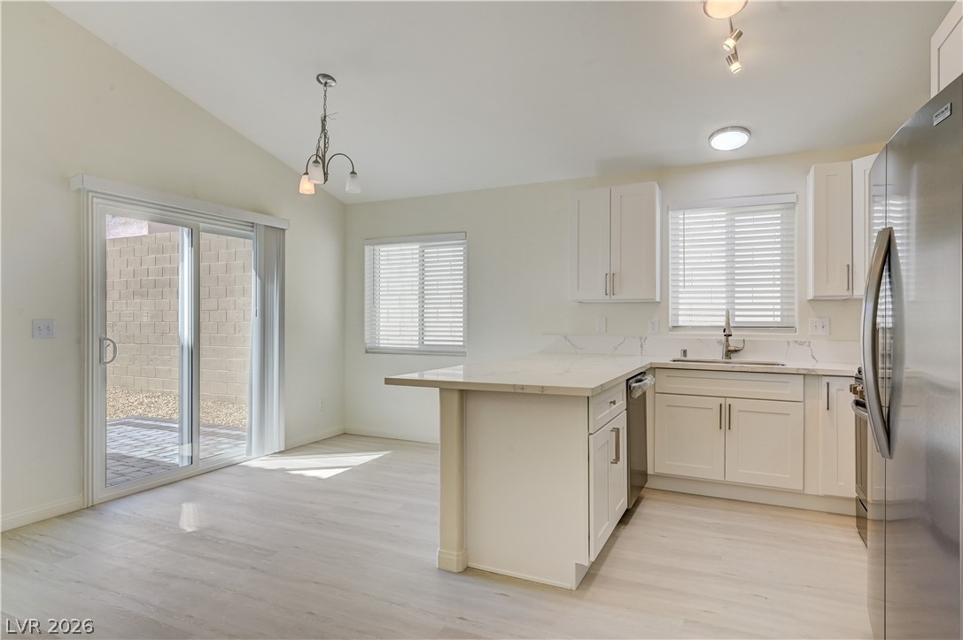 7313 Silver Ridge Drive Las Vegas NV 89128