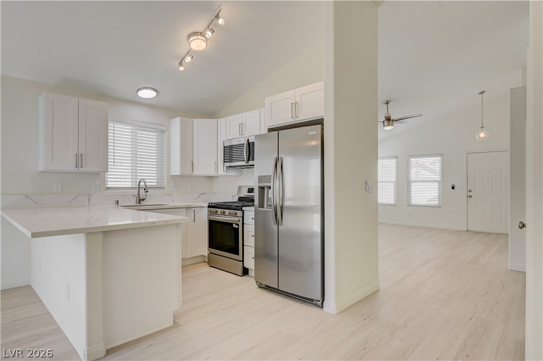 7313 Silver Ridge Drive Las Vegas NV 89128