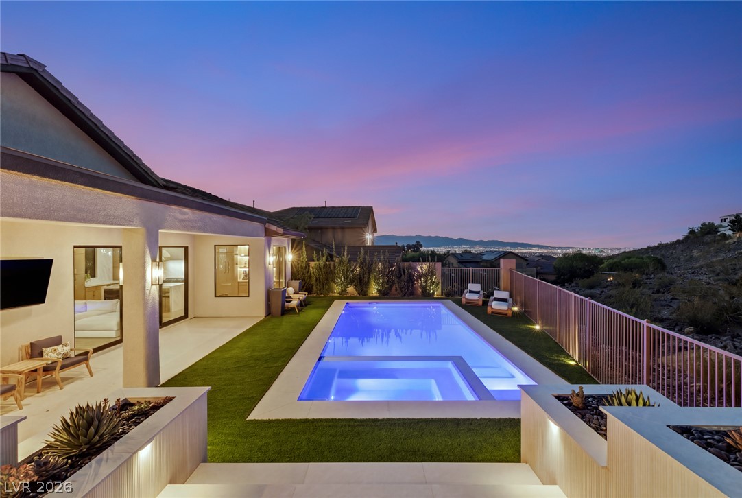 40 Stonemark Drive Henderson NV 89052