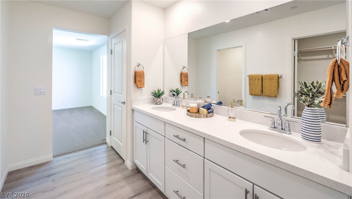 568 Mountain Robin Avenue Henderson NV 89011